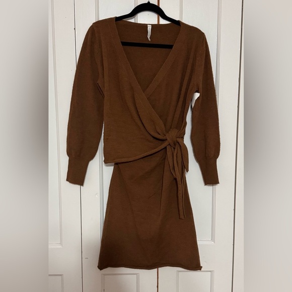 Avantlook Lantern Sleeve Sweater - Picture 4 of 8